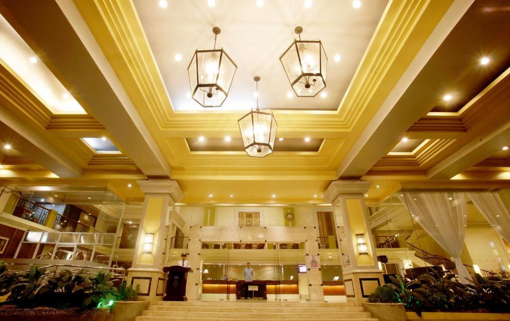 The Royal Mandaya Hotel Davao Exterior photo