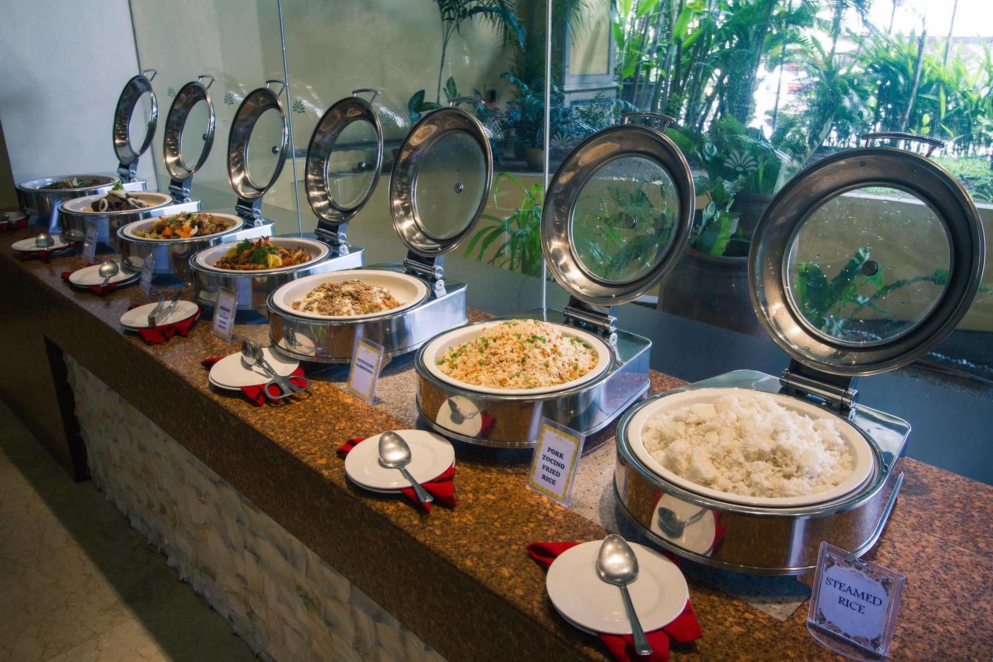 The Royal Mandaya Hotel Davao Exterior photo