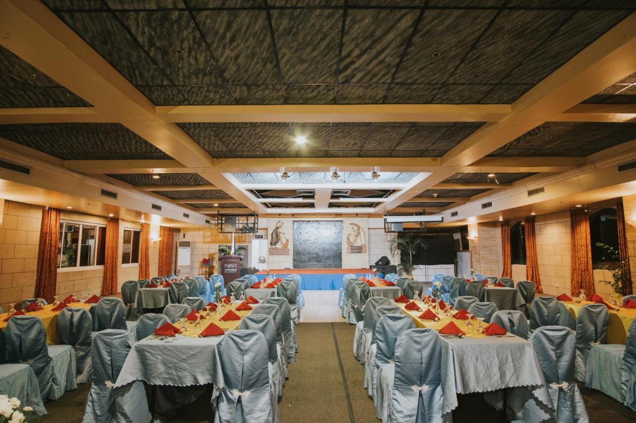 The Royal Mandaya Hotel Davao Exterior photo